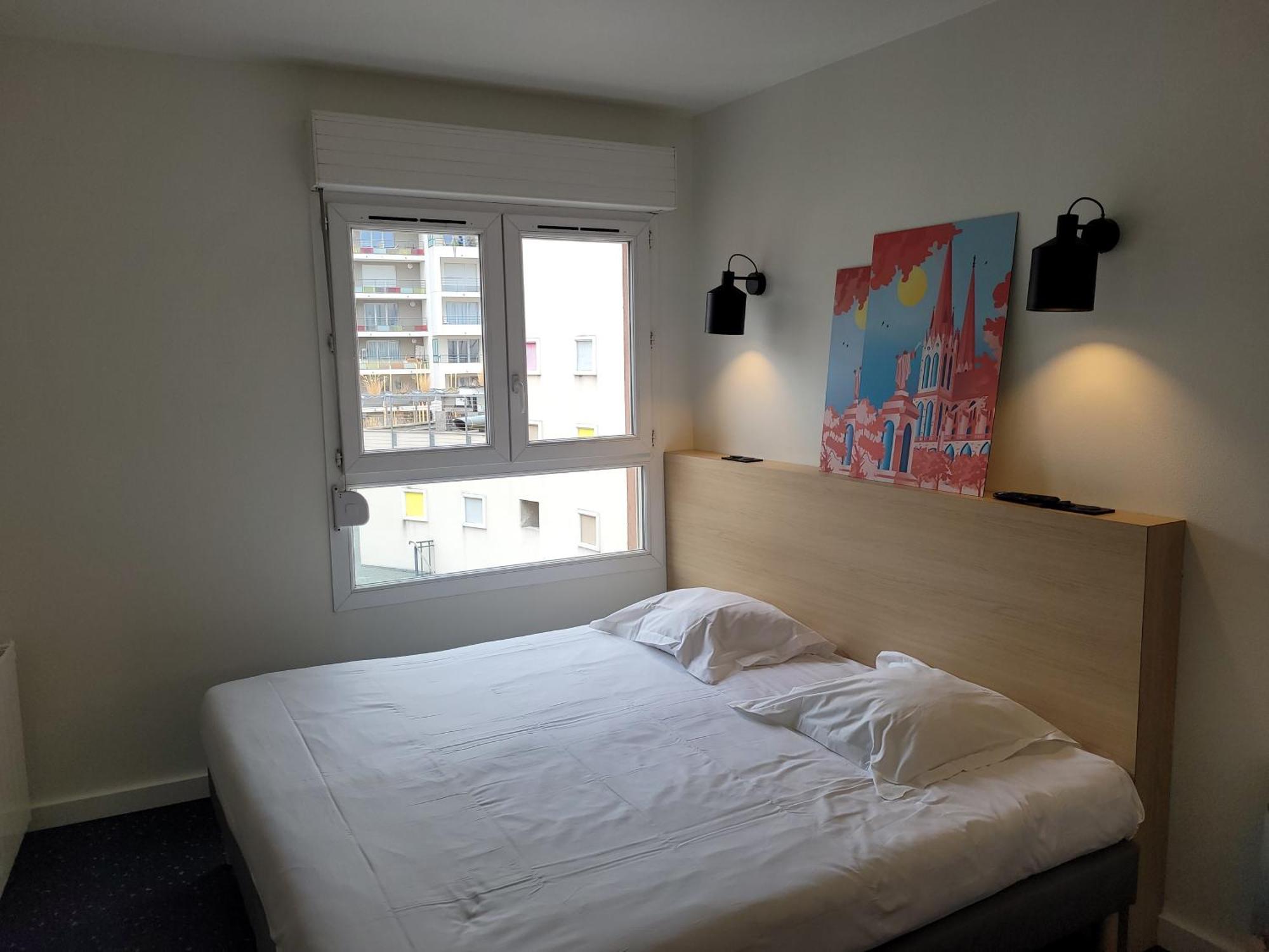 Aparthotel The Originals Laureades Centre Jaude 3*