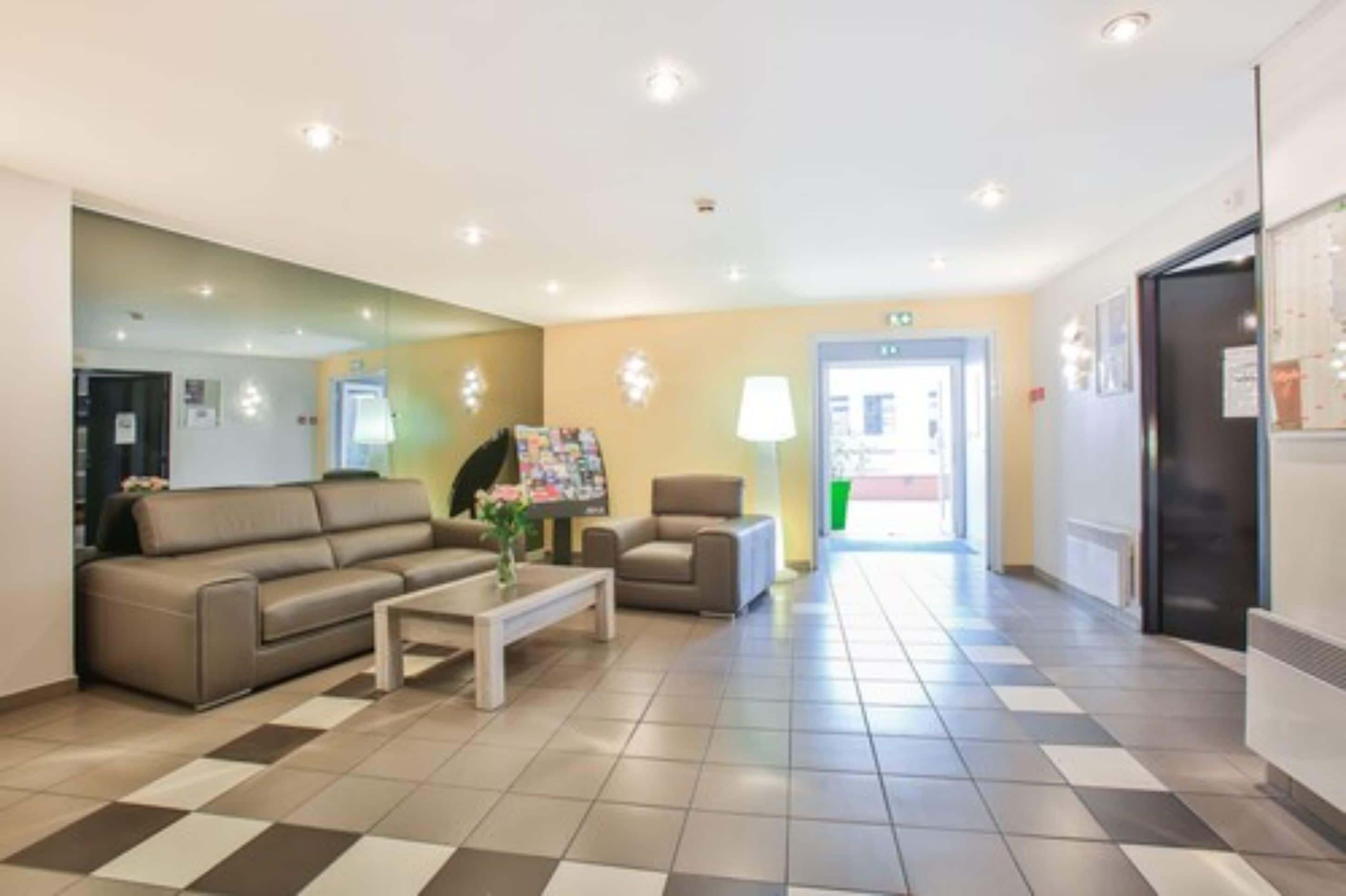 The Originals Laureades Centre Jaude Aparthotel Clermont-Ferrand