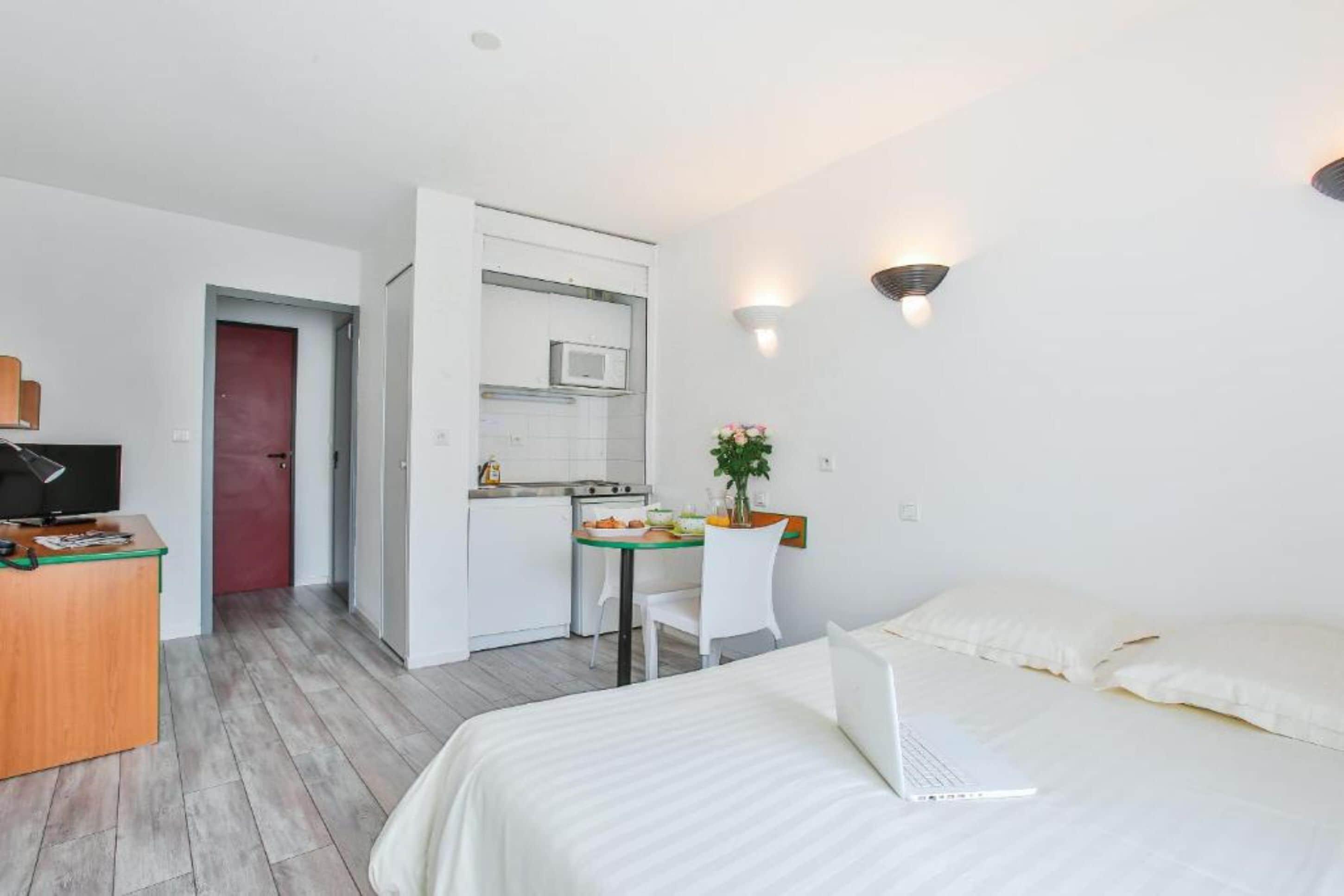 Aparthotel The Originals Laureades Centre Jaude